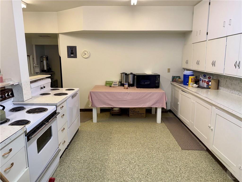 209 1st Street Property Photo 28