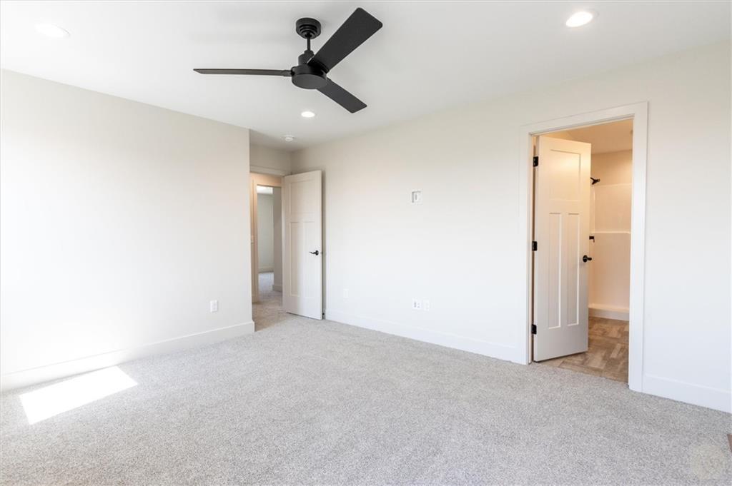7082 Copper View Way Property Photo 17