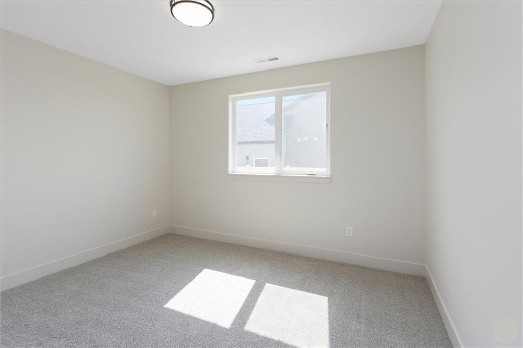 7082 Copper View Way Property Photo 29