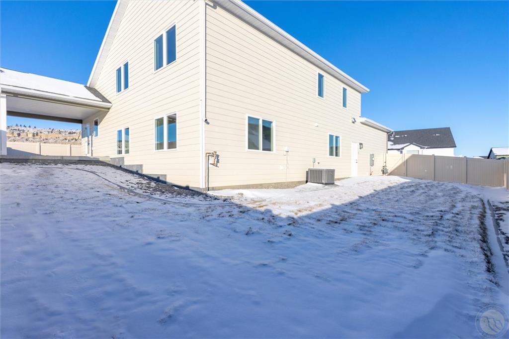 7082 Copper View Way Property Photo 32