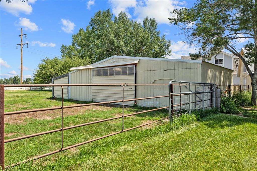 3710 Duck Club Rd Property Photo 4