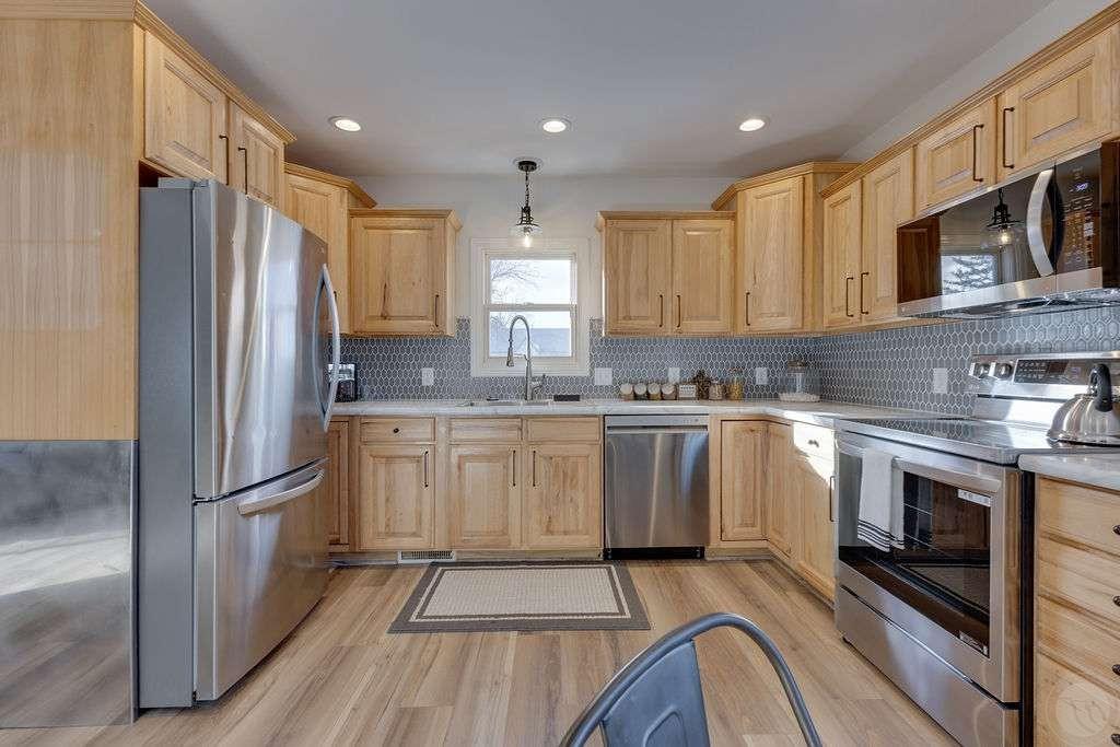219 7th Avenue Property Photo 16