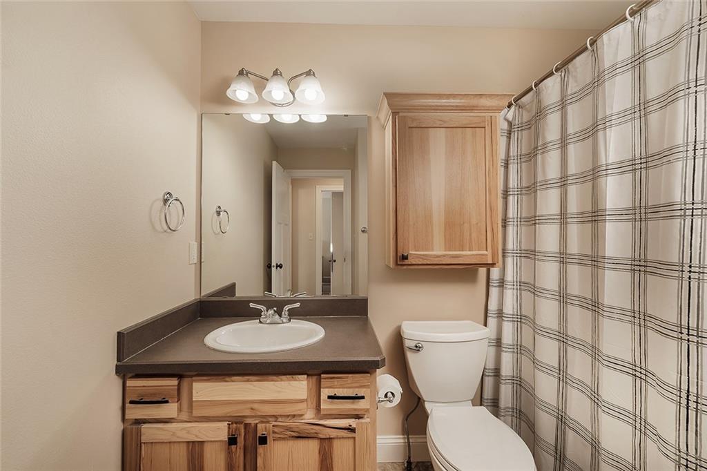 2924 Golden Acres Drive Property Photo 18
