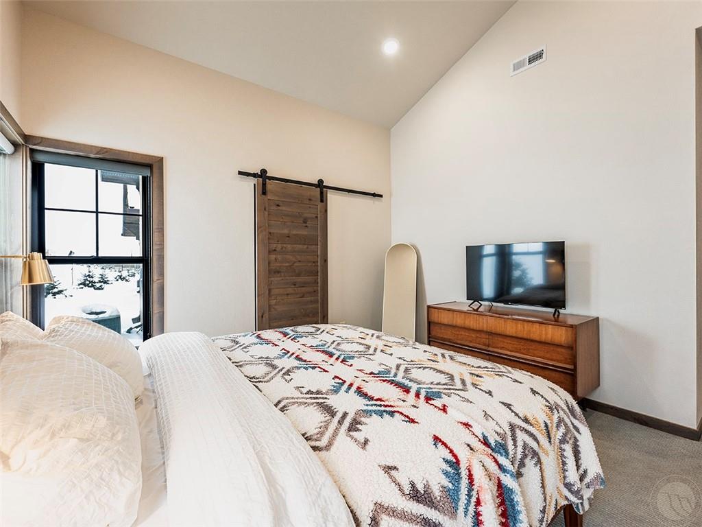 11 Alpine Basin Loop Property Photo 10