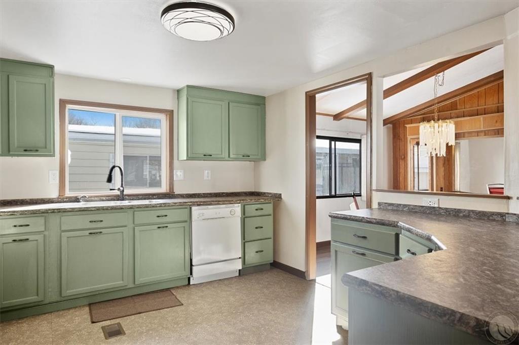 43 Roundup Property Photo 12