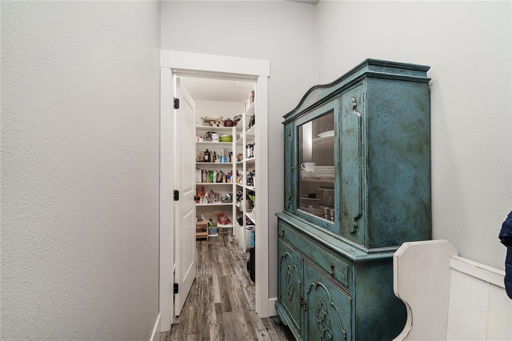 1808 St George Street Property Photo 10