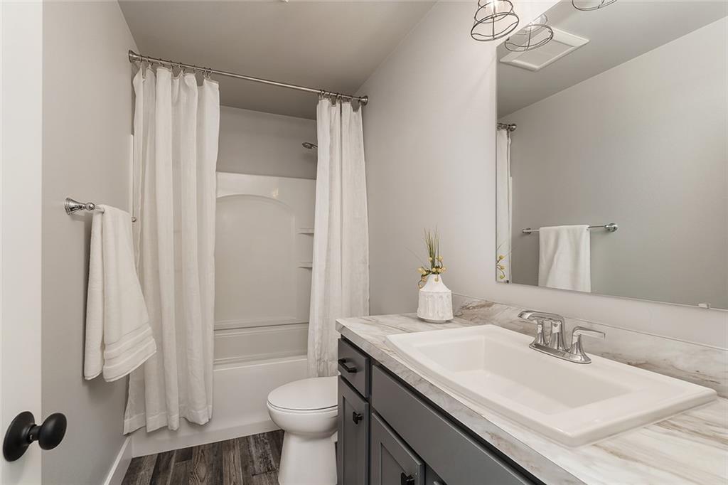 1808 St George Street Property Photo 18