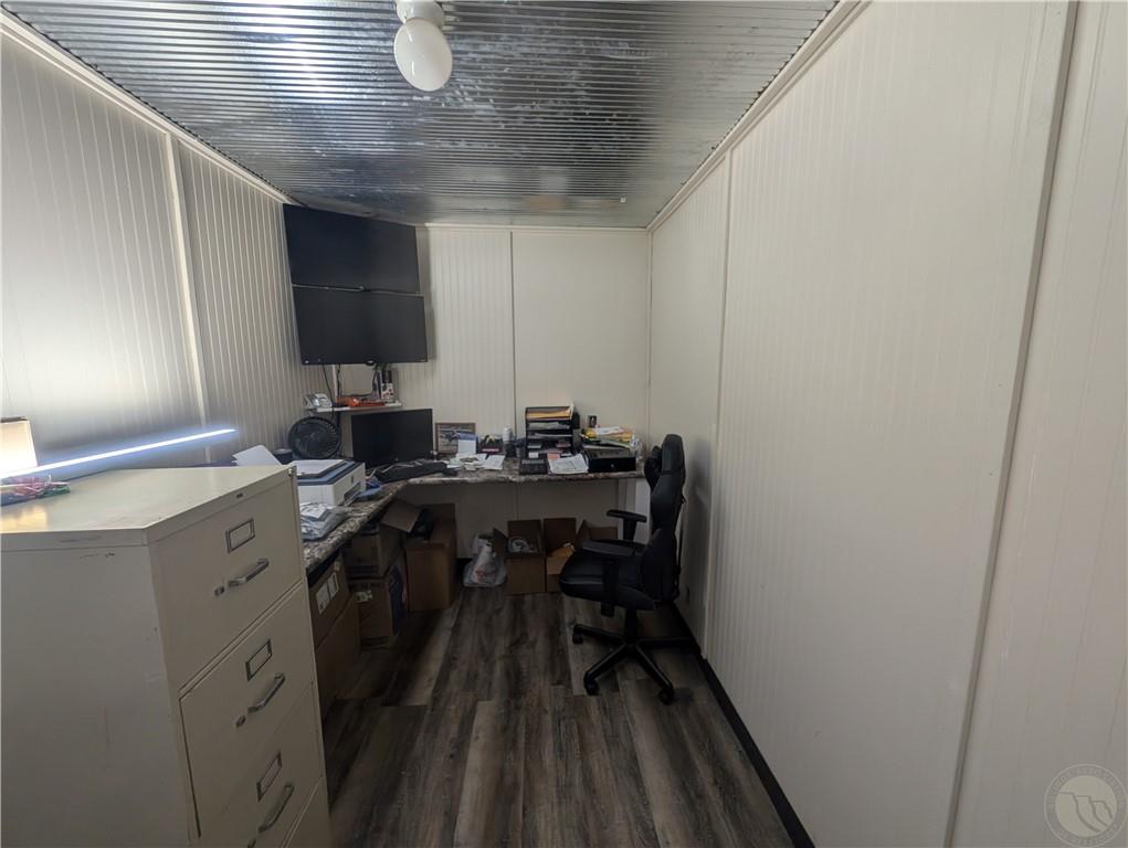 2100 Hwy 200 Property Photo 13