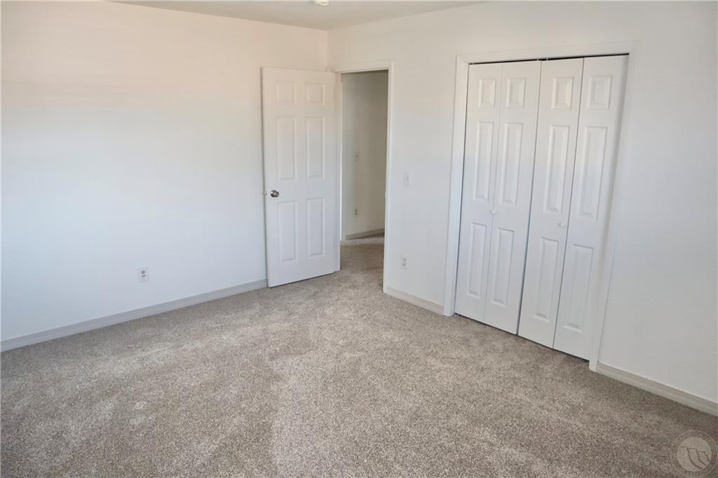 2480 32nd St Property Photo 17