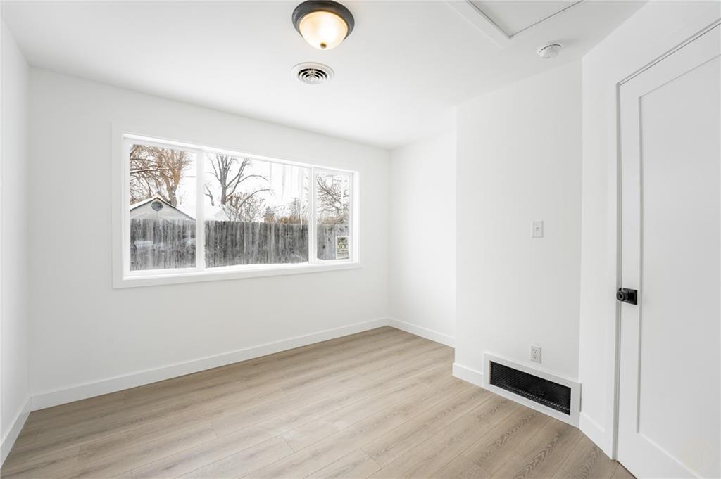 213 8th Street W Property Photo 15