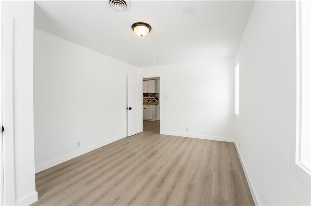 213 8th Street W Property Photo 19
