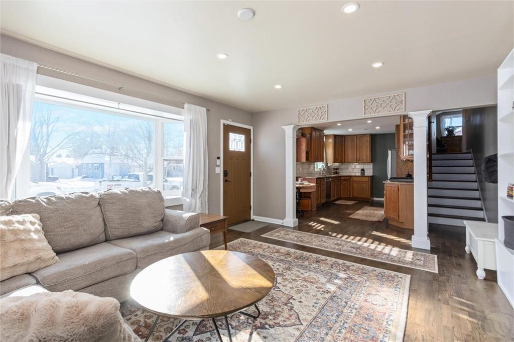 1009 Avenue F Property Photo 6