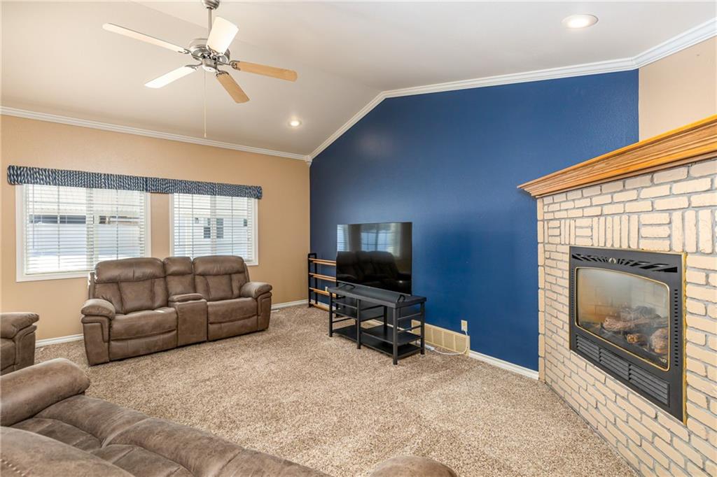 2938 Becraft Lane Property Photo 4