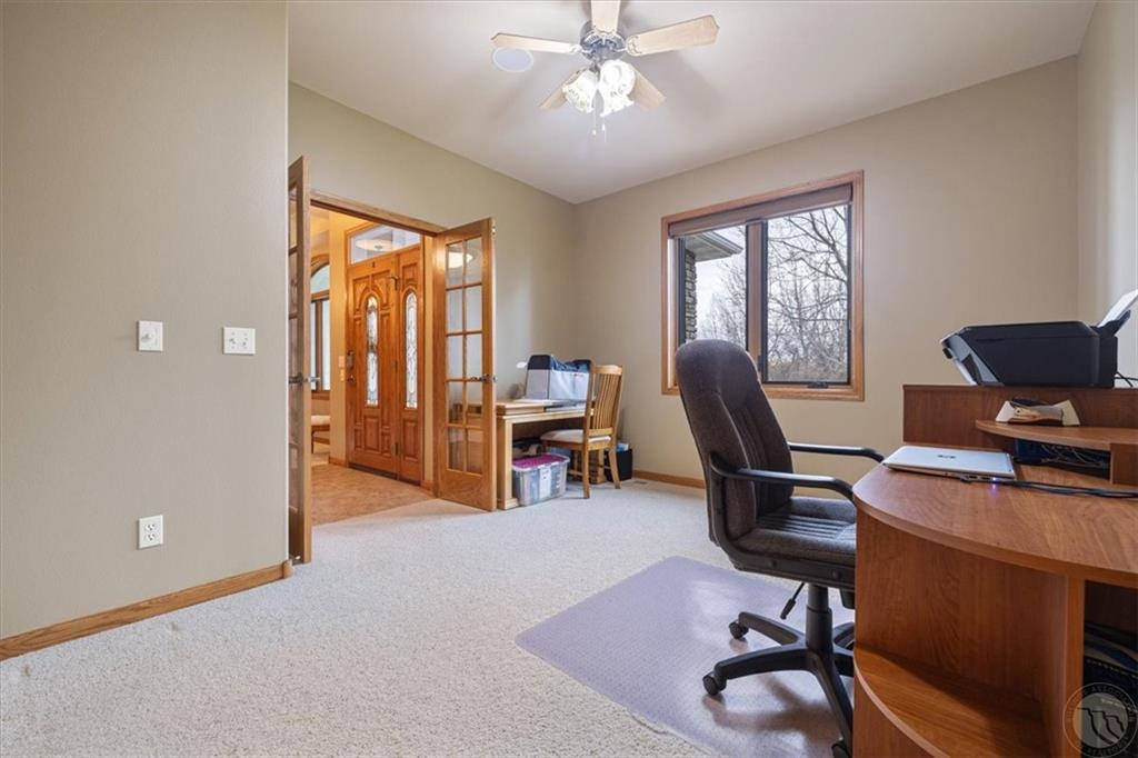 1739 43rd Street West Property Photo 12
