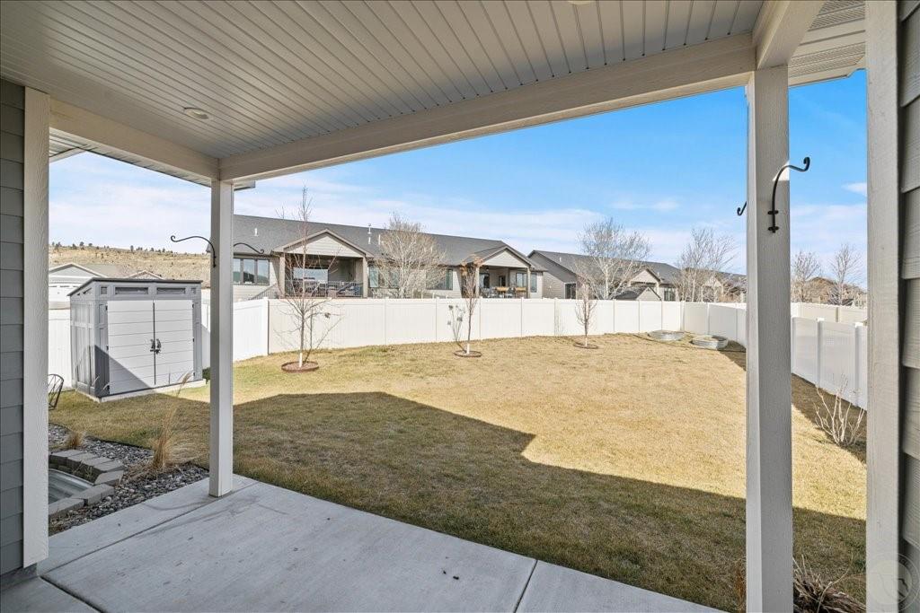 6429 Southern Bluffs Lane Property Photo 28