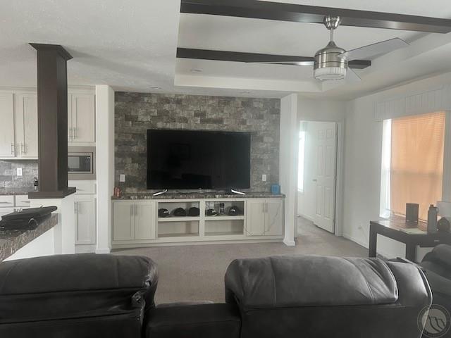 319 Nesting Pl Property Photo 5