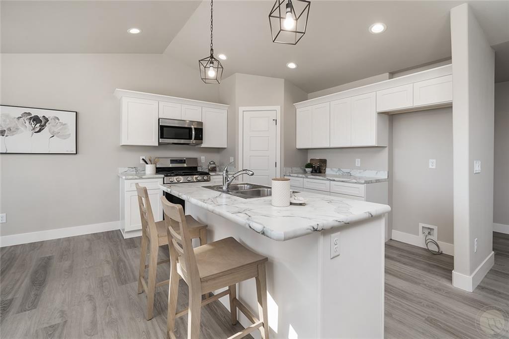 578 Chino Circle Property Photo 8