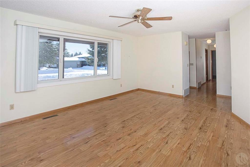 539 Sahara Drive Property Photo 3