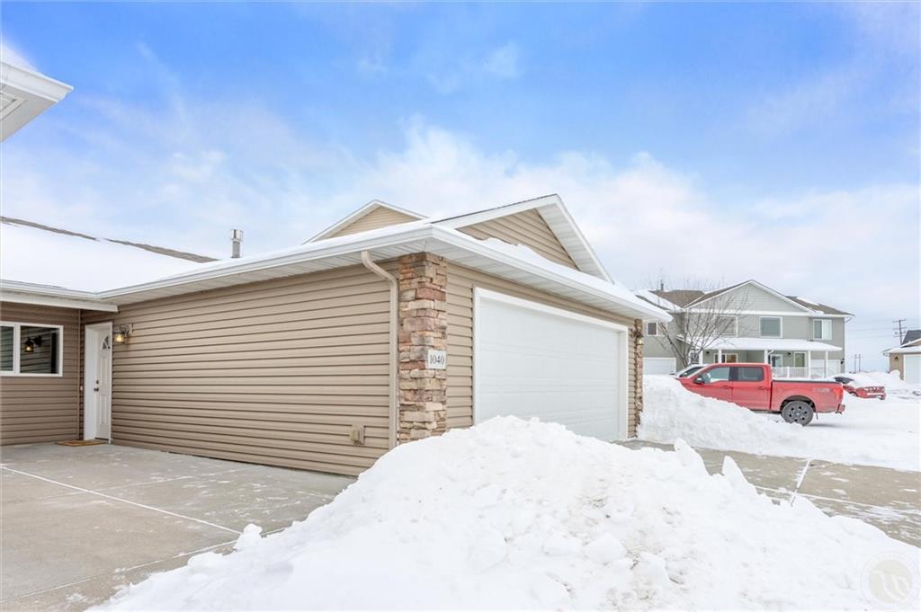 1040 Picador Way Property Photo 3