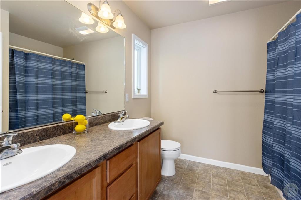 1040 Picador Way Property Photo 15