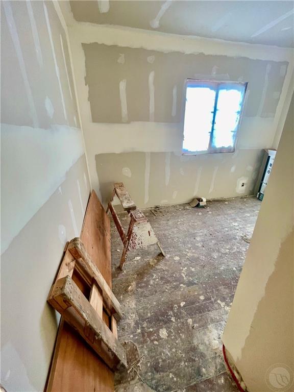 0 New York Property Photo 10