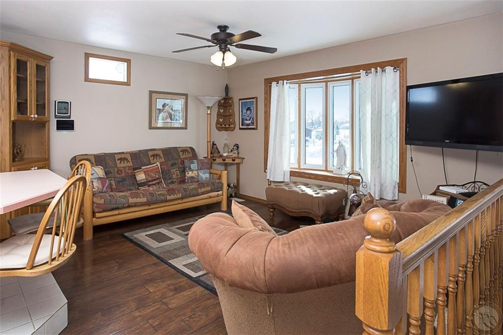 2115 Ida St Property Photo 3