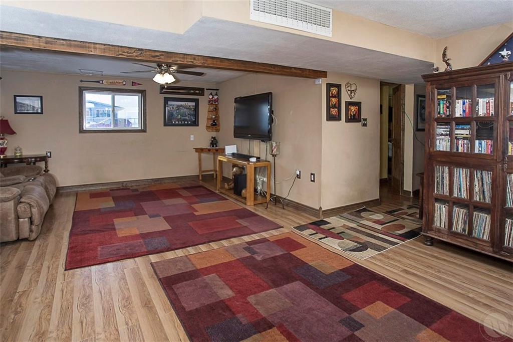 2115 Ida St Property Photo 12