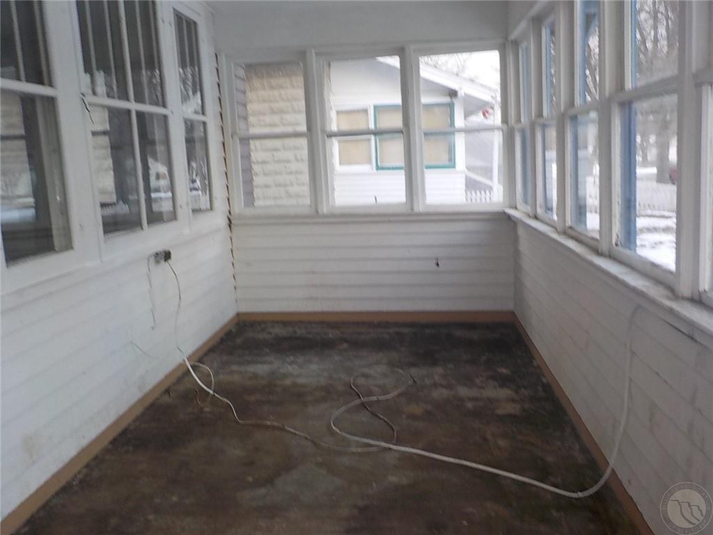 918 1st Street Property Photo 12