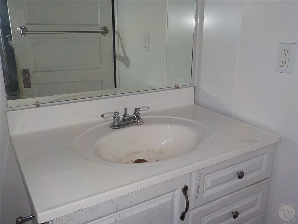 918 1st Street Property Photo 15