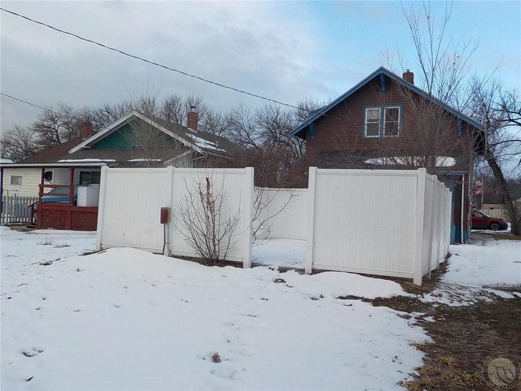 918 1st Street Property Photo 22