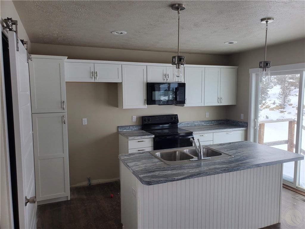 15615 Wellhouse Road Property Photo 4