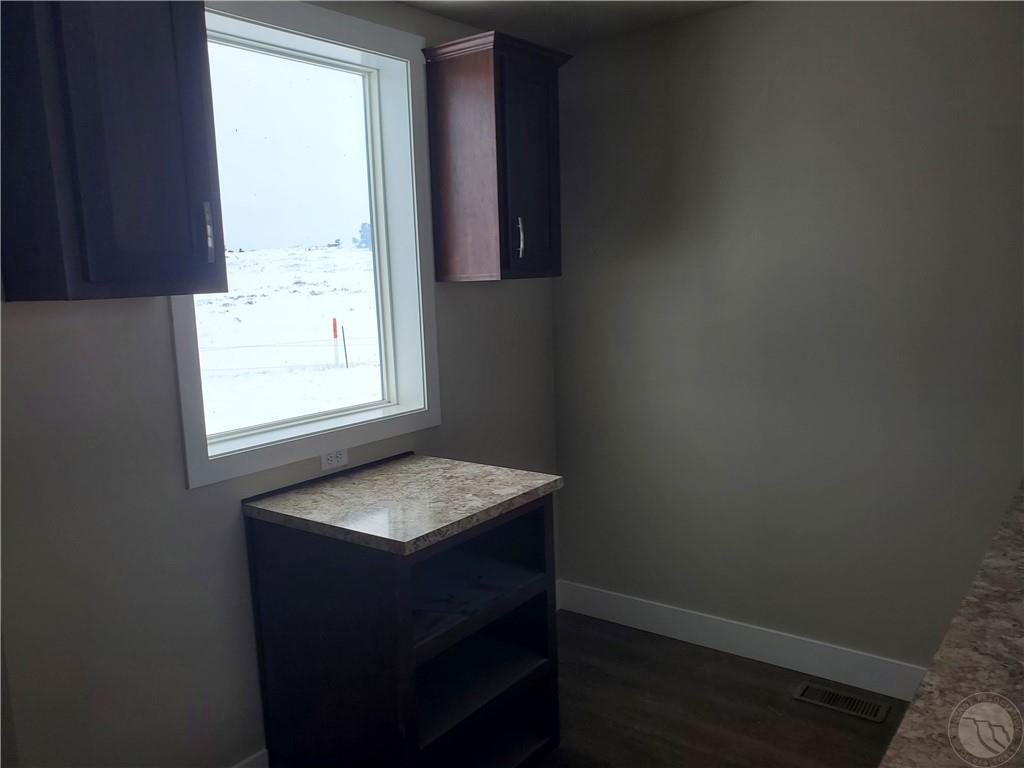 15615 Wellhouse Road Property Photo 9