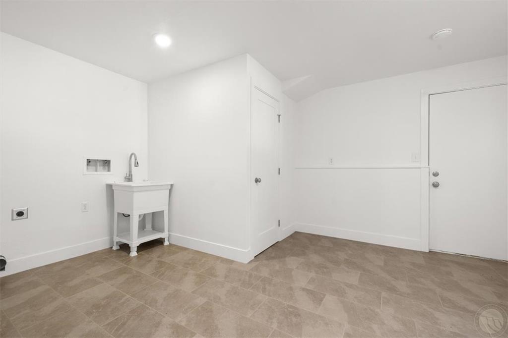 955 Barbara Drive Property Photo 18
