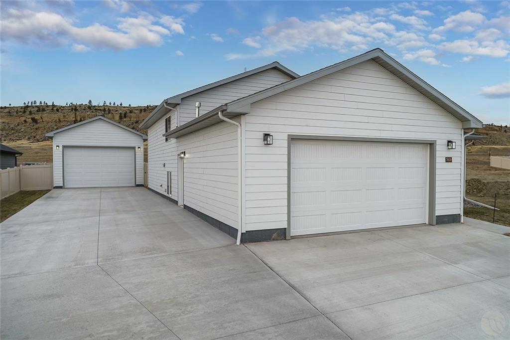 7039 Bronze Boulevard Property Photo 2