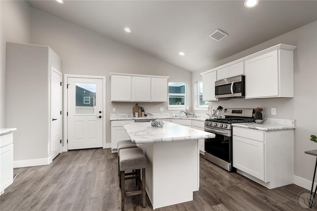 7039 Bronze Boulevard Property Photo 8