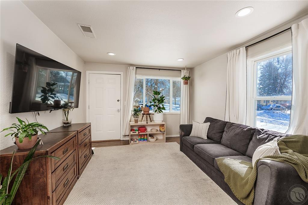 220 Forrest Property Photo 2