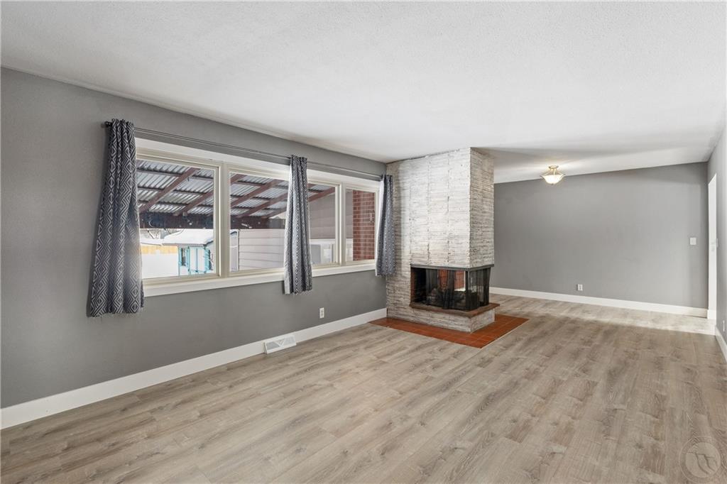 2525 Custer Avenue Property Photo 3