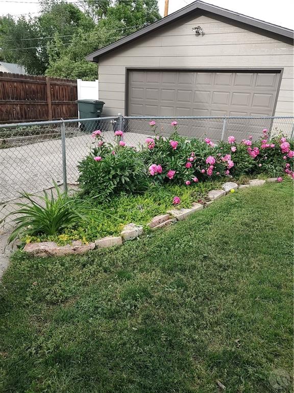 419 Glen Dr Property Photo 22