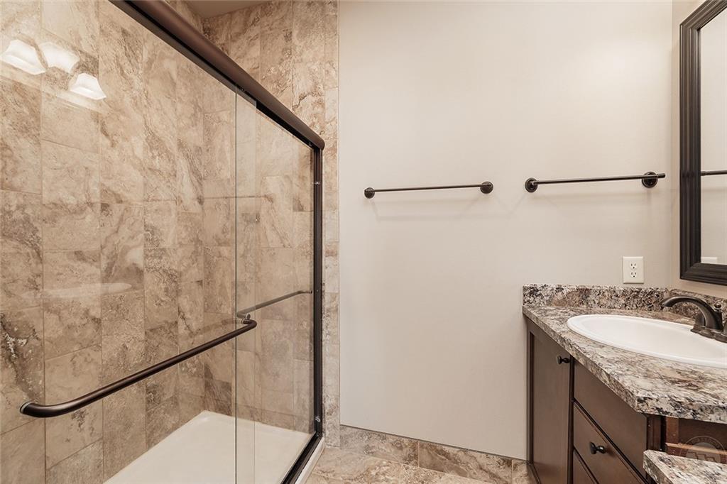 6815 Trailake Dr Property Photo 11