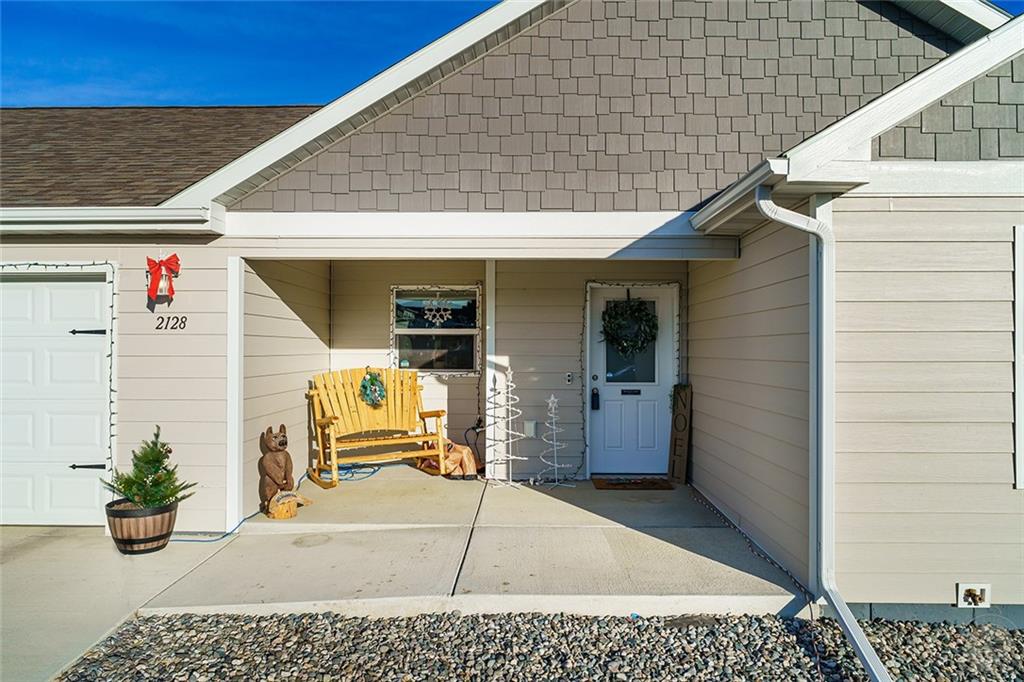 2128 Entrada Road Property Photo 2