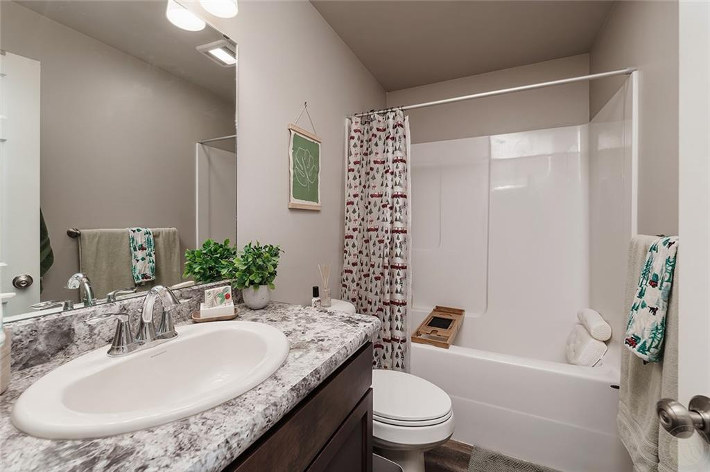 2128 Entrada Road Property Photo 13