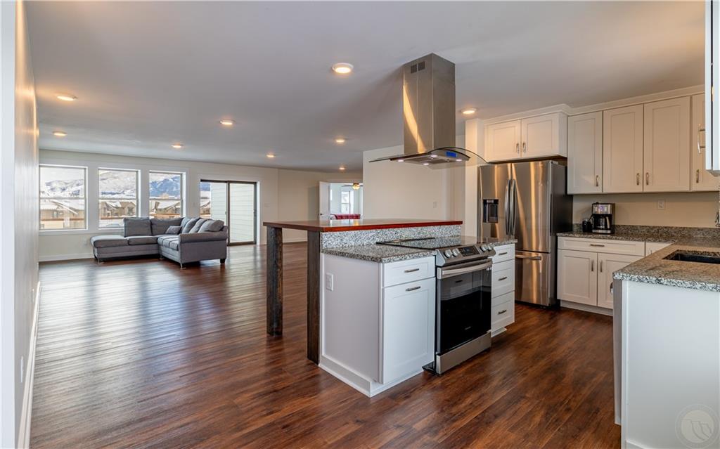 420 Barrier Circle Property Photo 2