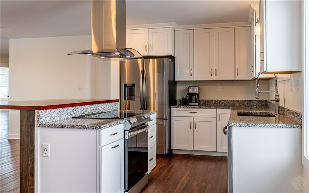 420 Barrier Circle Property Photo 3