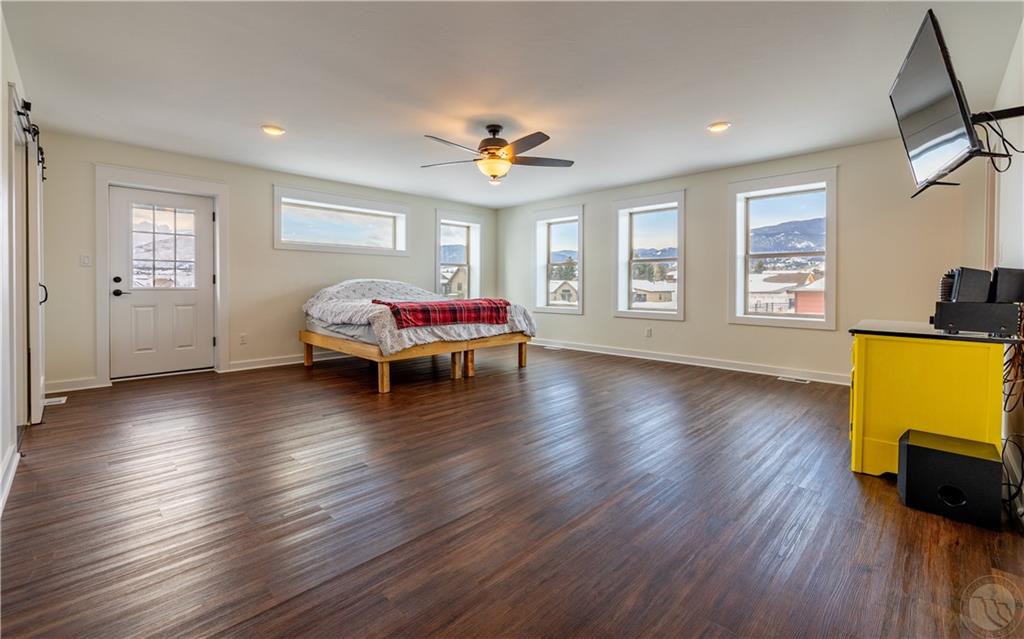 420 Barrier Circle Property Photo 4