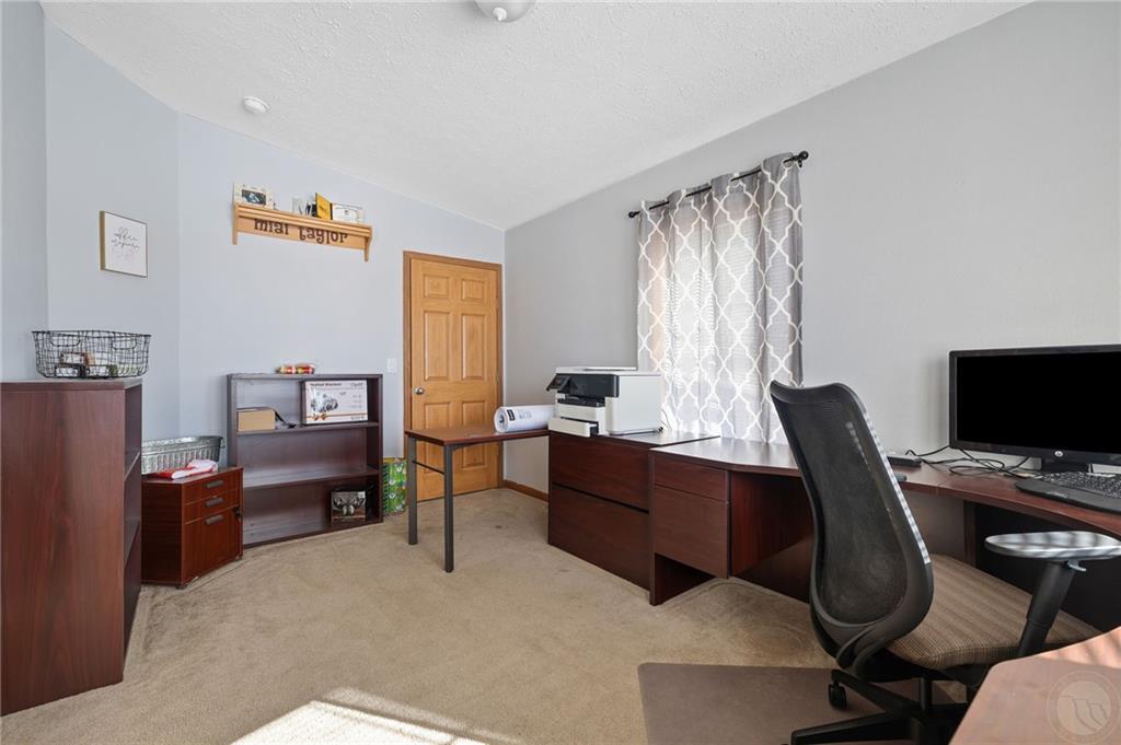 1502 Glacier Peak Circle 3 Property Photo 6