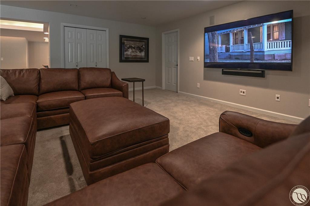 1100 Evergreen Drive Property Photo 22