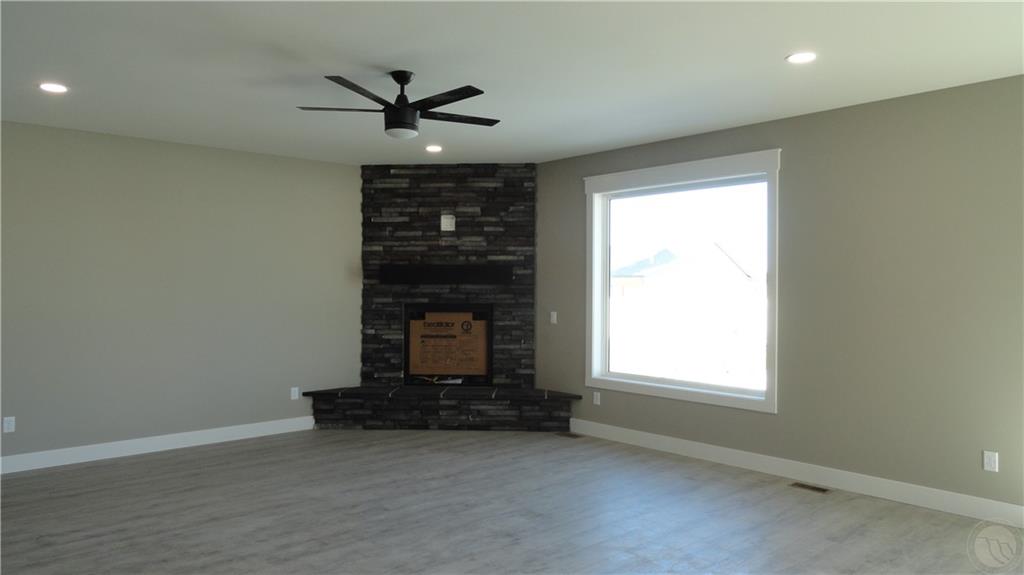 2327 Smooth Rock Ln Property Photo 2