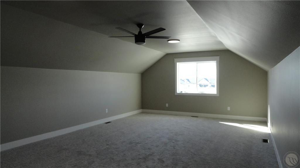 2327 Smooth Rock Ln Property Photo 9