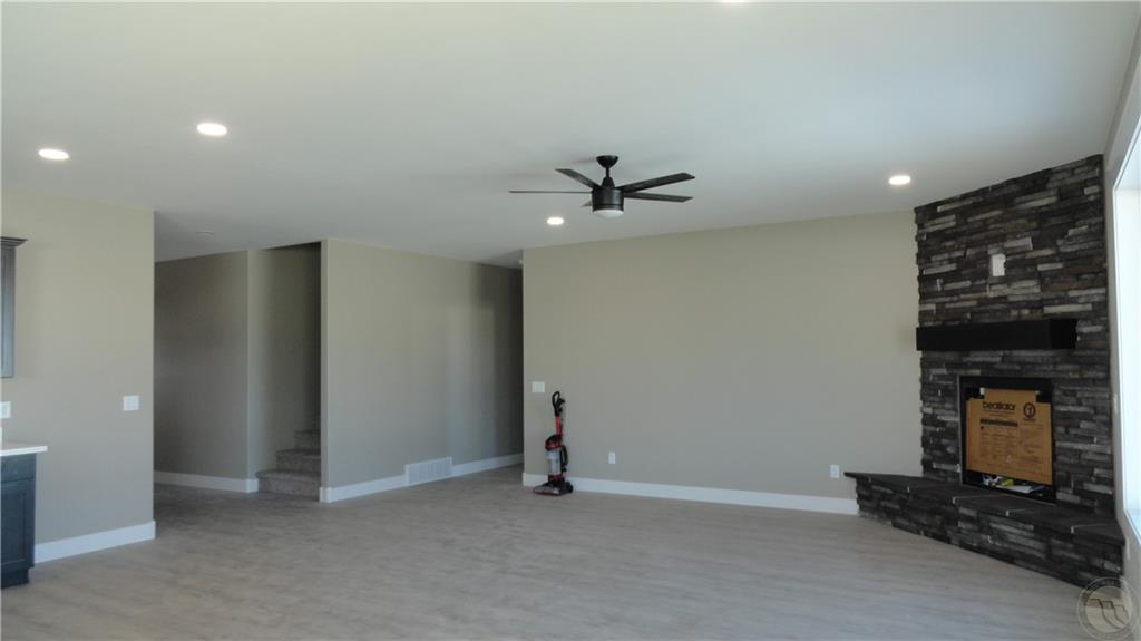 2327 Smooth Rock Ln Property Photo 10