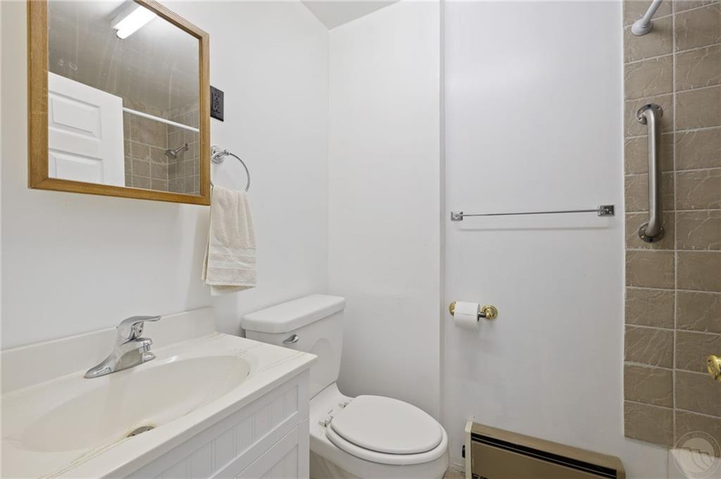 219 E 1st Street Property Photo 25